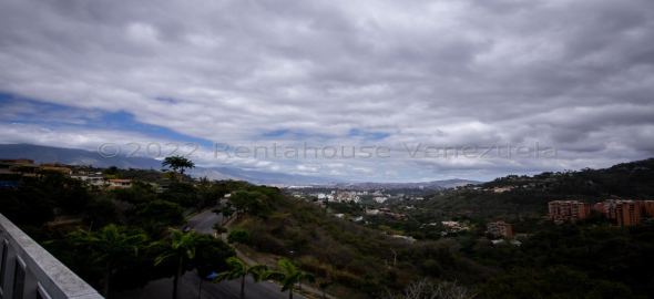 Los Samanes , Distrito Metropolitano Caracas Distrito Federal, 1080 | Spacious duplex penthouse