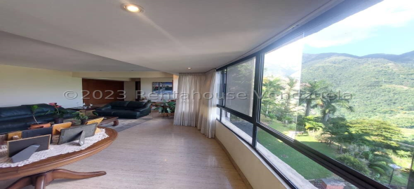 Urbanizacion Miranda , Av. El enlace 11a-4 Caracas Distrito Federal, 1073 | A stylish and spacious apartment