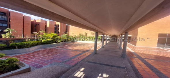 Urbanizacion Miranda , Av. El enlace 11a-4 Caracas Distrito Federal, 1073 | A stylish and spacious apartment