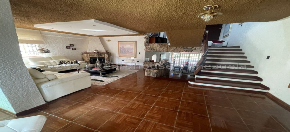 San Antonio de los Altos , Club de Campo Los Teques Miranda, 1204 | Spectacular Single Family Home