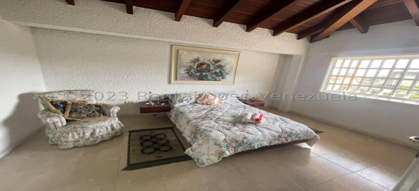 San Antonio de los Altos , Club de Campo Los Teques Miranda, 1204 | Spectacular Single Family Home