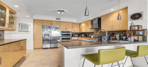 765 Crandon Blvd APT 305 Key Biscayne Florida, 33149 | Beautiful Condo