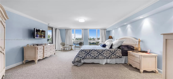 765 Crandon Blvd APT 305 Key Biscayne Florida, 33149 | Beautiful Condo