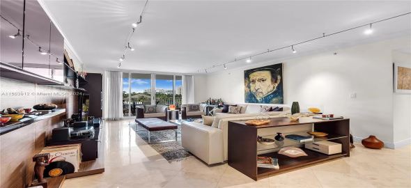 765 Crandon Blvd APT 305 Key Biscayne Florida, 33149 | Beautiful Condo