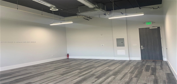 19790 W Dixie Hwy #304 Aventura Florida, 33180 | Beautiful Office