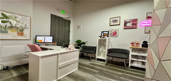 19790 W Dixie Hwy #304 Aventura Florida, 33180 | Beautiful Office