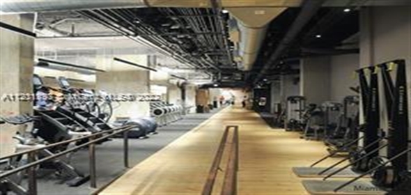 2301 Collins Ave Unit#1029 Carl Fisher Florida, 33139 | Gorgeous Studio