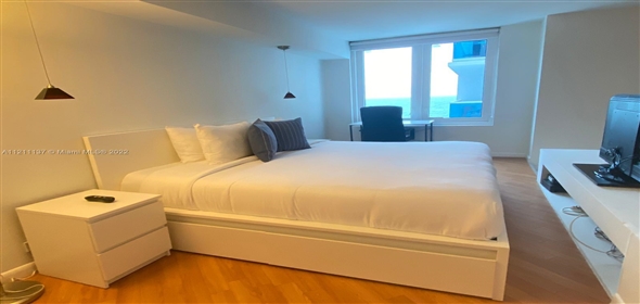2301 Collins Ave Unit#1029 Carl Fisher Florida, 33139 | Gorgeous Studio