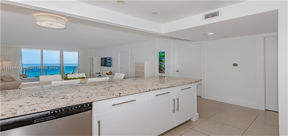 Collins Ave Unit#938 Carl Fisher Florida, 33139 | Spectacular condo