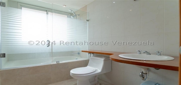 Escampadero , Bldg La Cumbre Caracas Distrito Federal,  | Sophisticated Apartment