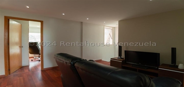 Escampadero , Bldg La Cumbre Caracas Distrito Federal,  | Sophisticated Apartment
