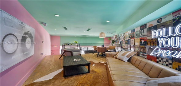 370 Coral Way CORAL GABLES Coconut Grove Florida, 33134 | Beautiful Coffe Shop