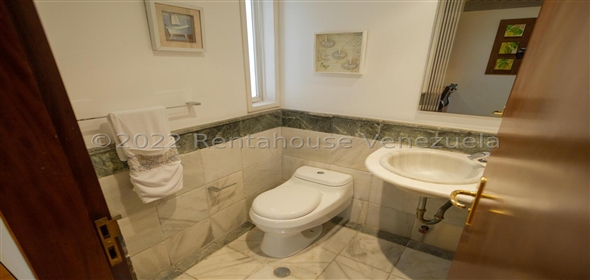 El Marques Caracas Distrito Federal, 1071 | Spectacular Family House in El Marqués