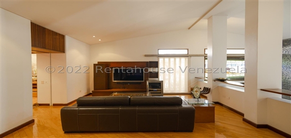 El Marques Caracas Distrito Federal, 1071 | Spectacular Family House in El Marqués