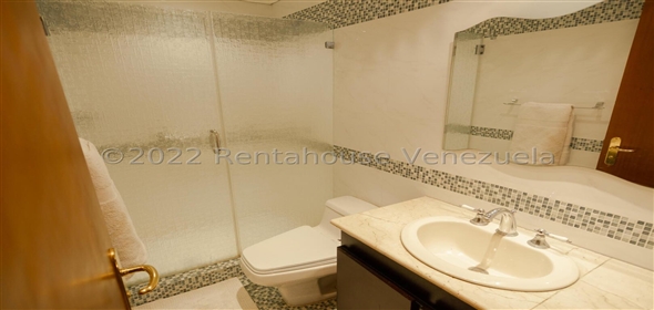 El Marques Caracas Distrito Federal, 1071 | Spectacular Family House in El Marqués