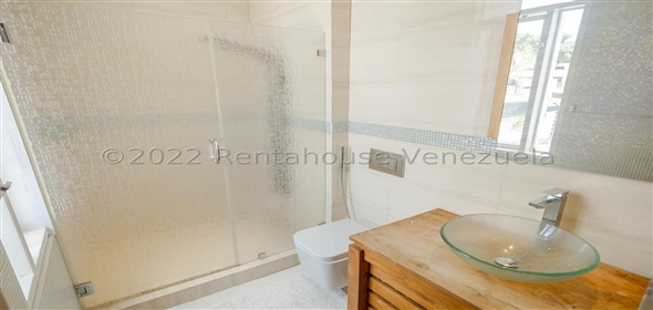 El Marques Caracas Distrito Federal, 1071 | Spectacular Family House in El Marqués