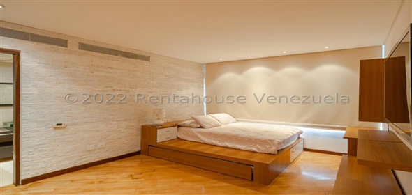 El Marques Caracas Distrito Federal, 1071 | Spectacular Family House in El Marqués