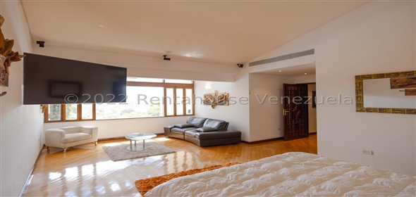 El Marques Caracas Distrito Federal, 1071 | Spectacular Family House in El Marqués