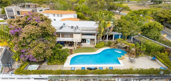 El Marques Caracas Distrito Federal, 1071 | Spectacular Family House in El Marqués