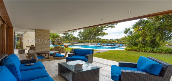 El Marques Caracas Distrito Federal, 1071 | Spectacular Family House in El Marqués