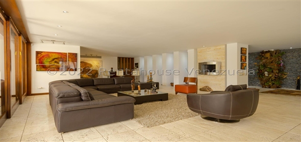 El Marques Caracas Distrito Federal, 1071 | Spectacular Family House in El Marqués