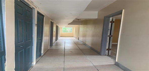 1811 N Tamarind Avenue Mangonia Park Florida, 33407 | Beautiful Apartment