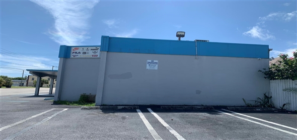 1417 N Tamarind Avenue West Palm Bch Florida, 33401 | Spacious Commercial Office