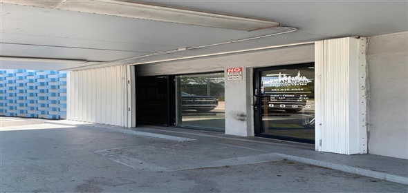 1417 N Tamarind Avenue West Palm Bch Florida, 33401 | Spacious Commercial Office