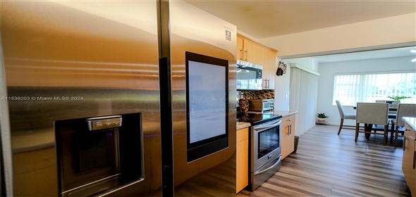 5704 White Hickory Cir Tamarac Florida, 33319 | Spectacular Single Family Home