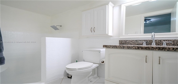 5704 White Hickory Cir Tamarac Florida, 33319 | Spectacular Single Family Home