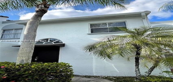 9769 NW 46th Ter # 117 D Doral Florida, 33178 | Spacious Condo