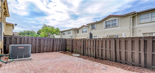 10743 NW 78th Ter DORAL, FL 33178-6061 Doral Florida, 33178 | Spectacular Single Family Home