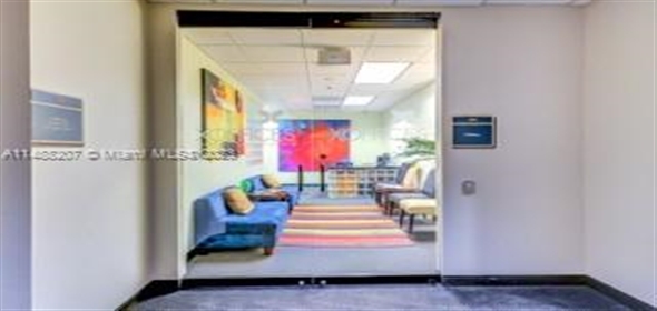 8300 NW 53rd St # 350 Doral Florida, 33166 | FULL SERVICE EXECUTIVE OFFICES