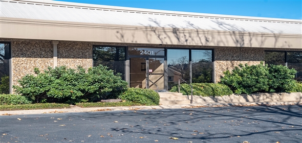 2401-2415 Avenue J Arlington Texas, 76006 | Oakhollow Business Park Complex