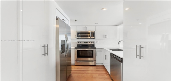 540 Brickell Key Dr # 702 , BLDG 2 Miami Florida, 33131 | Beautiful Condo