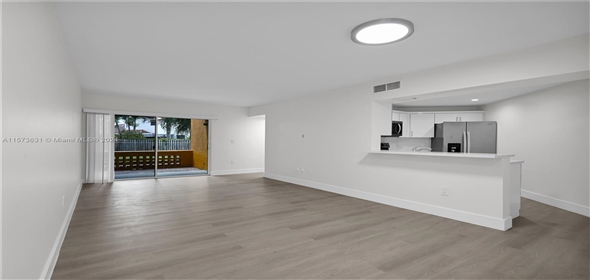 9715 Fontainebleau Blvd # E108 Miami Florida, 33172 | Beautiful Condo