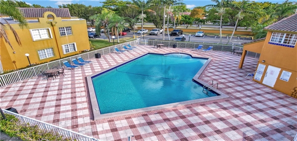 9715 Fontainebleau Blvd # E108 Miami Florida, 33172 | Beautiful Condo