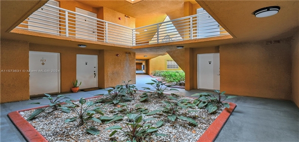 9715 Fontainebleau Blvd # E108 Miami Florida, 33172 | Beautiful Condo