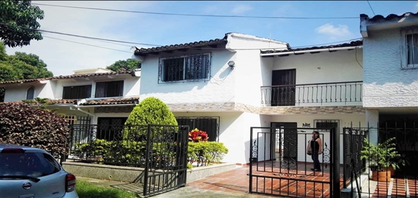 Cr 74A # 11A-70 Cali Valle del Cauca,  | Splendid Home in Cali, Colombia