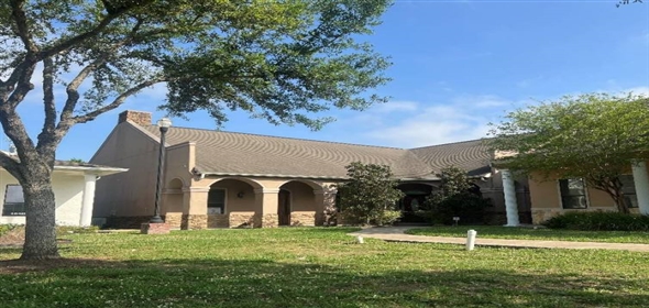 308 W Parkw ood Ave Suite 106 Friendswood Texas, 77546 | PROFESSIONAL/MEDICAL OFFICE BUILDING