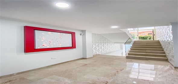 Terrazas del Country Res Mykonos Valencia Carabobo, 2001 | Spectacular House in Terrazas del Country Res Mykonos