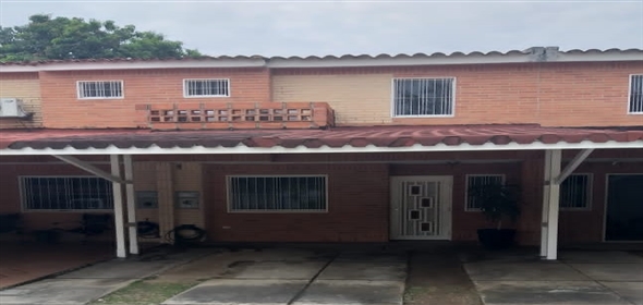 Conj. Res. Villa Corina, Sabana del Medio San Diego Carabobo, 2006 | Beautiful Townhouse en Villa Corina San Diego