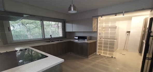 Res Montpellier Guataparo Valencia Carabobo, 2001 | Stunning Apartment