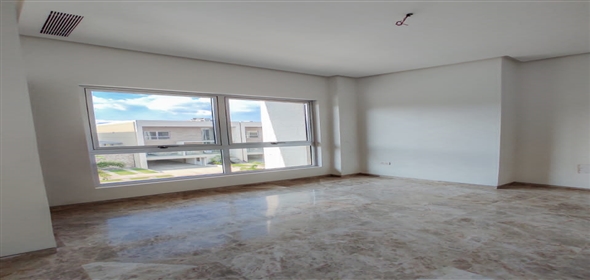 Conjunto Residencial Cumbres de Guataparo Valencia Carabobo, 2001 | Modern and Spacious Townhouse in Guataparo