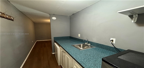 1935 W 76th St # 3 Hialeah Florida, 33014 | Commercial Property