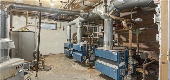 32-48 Huntington St Hartford Connecticut, 06105 | Exceptional Multifamily Conversion Opportunity