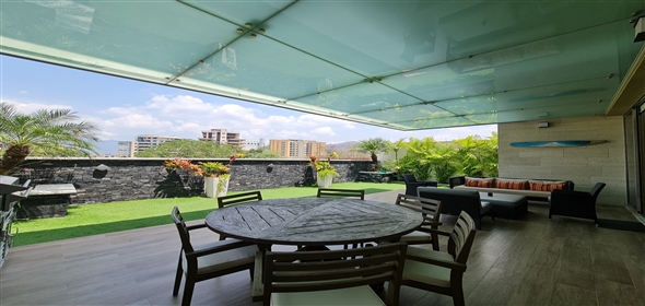 Cumbres de Guataparo Valencia Carabobo, 2001 | Semi-furnished Townhouse in Cumbres de Guataparo-Valencia