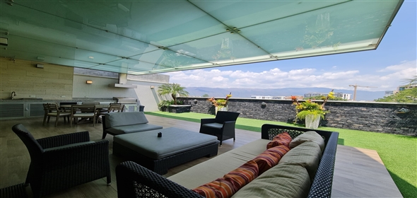 Cumbres de Guataparo Valencia Carabobo, 2001 | Semi-furnished Townhouse in Cumbres de Guataparo-Valencia