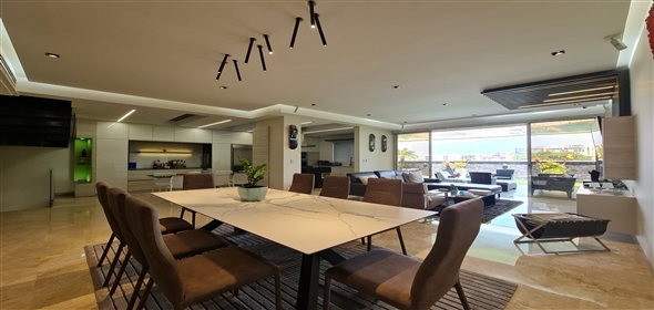 Cumbres de Guataparo Valencia Carabobo, 2001 | Semi-furnished Townhouse in Cumbres de Guataparo-Valencia