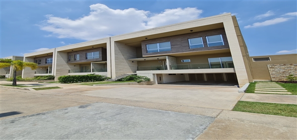 Cumbres de Guataparo Valencia Carabobo, 2001 | Semi-furnished Townhouse in Cumbres de Guataparo-Valencia